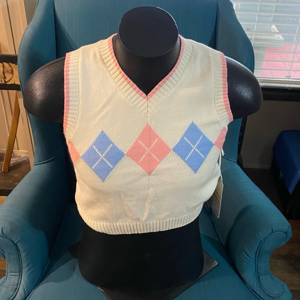 Hazel Moon Ladies Argyle Sleeveless‎ Sweater Cream, Pink, and Blue NWT Medium